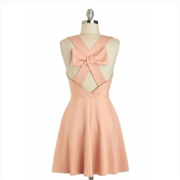 Twelfth&towne  Blush Dress with back bow. - Picture 5 of 9